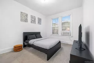 18-40 21st Dr, Astoria, NY 11105 - Photo 21