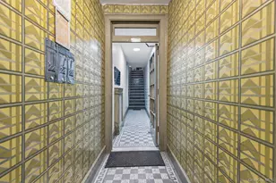 18-40 21st Dr, Astoria, NY 11105 - Photo 37