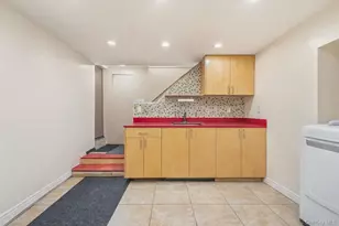 18-40 21st Dr, Astoria, NY 11105 - Photo 13