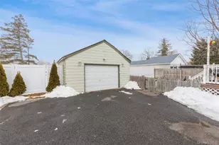 123 Carman St, Patchogue, NY 11772 - Photo 23