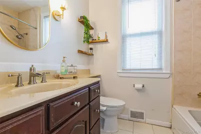 123 Carman Street, Patchogue, NY 11772 - Photo 21