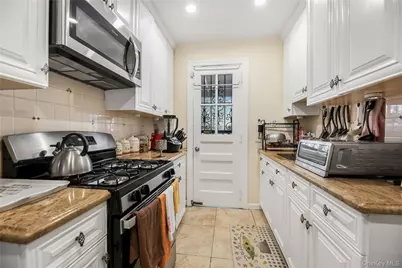 2556 Eastchester Road, Bronx, NY 10469 - Photo 7