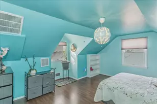 597 Seminole Rd, Franklin Square, NY 11010 - Photo 15