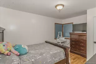 597 Seminole Rd, Franklin Square, NY 11010 - Photo 11