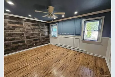 143 N Summit Avenue, Patchogue, NY 11772 - Photo 11