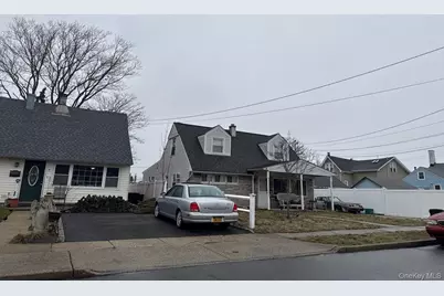 2 Quay Court, East Rockaway, NY 11518 - Photo 3