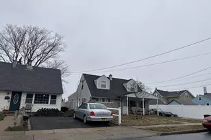 2 Quay Ct, East Rockaway, NY 11518 - Photo 3