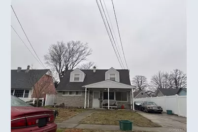 2 Quay Court, East Rockaway, NY 11518 - Photo 1