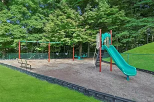 208 Harris Rd, Bedford Hills, NY 10507 - Photo 15