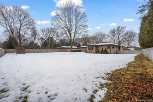 15 Thadford St, East Northport, NY 11731 - Photo 43