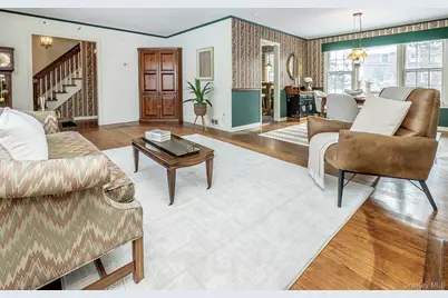 24 Orchard Farm Road, Port Washington, NY 11050 - Photo 3