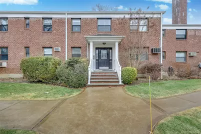 1201 E Broadway #H-23, Hewlett, NY 11557 - Photo 3