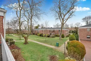 1201 E Broadway, Hewlett, NY 11557 - Photo 37