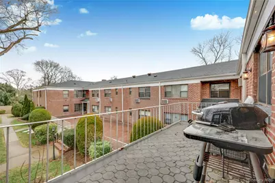 1201 E Broadway #H-23, Hewlett, NY 11557 - Photo 35