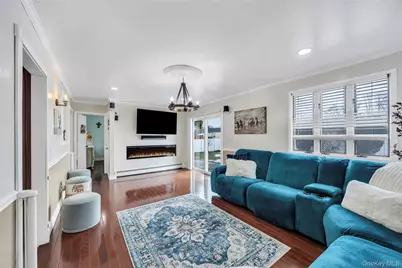 225 Farhan Lane, North Babylon, NY 11703 - Photo 17