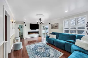 225 Farhan Ln, North Babylon, NY 11703 - Photo 17