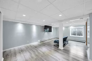 225 Farhan Ln, North Babylon, NY 11703 - Photo 27