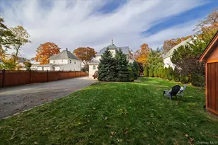 76 Driscoll Ave, Rockville Centre, NY 11570 - Photo 39