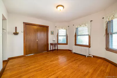 76 Driscoll Avenue, Rockville Centre, NY 11570 - Photo 23