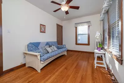 76 Driscoll Avenue, Rockville Centre, NY 11570 - Photo 33