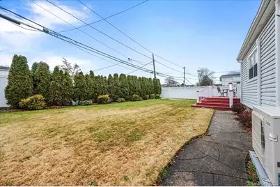 1674 Kroll Road, East Meadow, NY 11554 - Photo 21