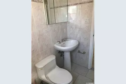 220 Pershing Parkway, Mineola, NY 11501 - Photo 11