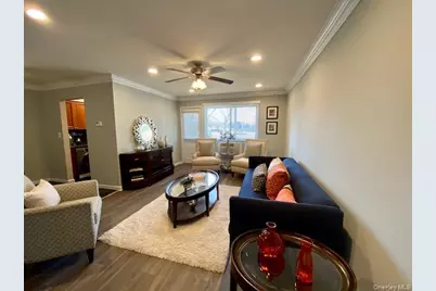 453 Lincoln Boulevard #3-1N, Hauppauge, NY 11788 - Photo 5