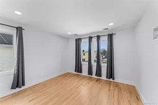 207 Pershing Pkwy, Mineola, NY 11501 - Photo 13