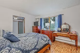 22 Mercury Ln, Levittown, NY 11756 - Photo 21