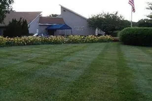 30 El Camino Ct, Coram, NY 11727 - Photo 3