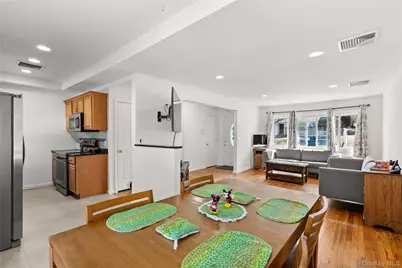 18 Wexford Street, Huntington, NY 11743 - Photo 9