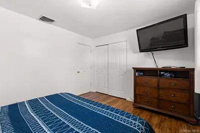 18 Wexford Street, Huntington, NY 11743 - Photo 17