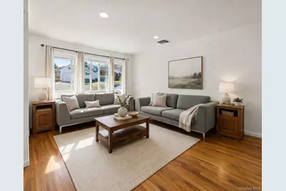 18 Wexford Street, Huntington, NY 11743 - Photo 5