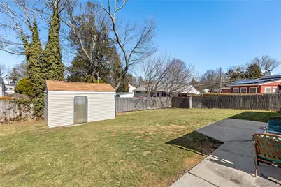 18 Wexford Street, Huntington, NY 11743 - Photo 27