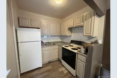 125 Yonkers Avenue #3 W, Yonkers, NY 10701 - Photo 1