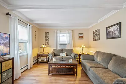108 Swan Lane, Levittown, NY 11756 - Photo 5
