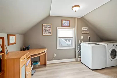 108 Swan Lane, Levittown, NY 11756 - Photo 17