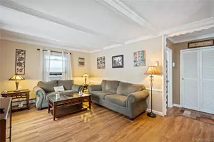 108 Swan Ln, Levittown, NY 11756 - Photo 3