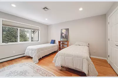 12 Chippewa Court, Suffern, NY 10901 - Photo 27