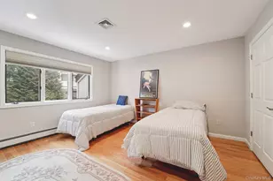 12 Chippewa Ct, Suffern, NY 10901 - Photo 27