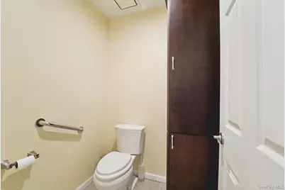 12 Chippewa Court, Suffern, NY 10901 - Photo 21