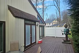 12 Chippewa Ct, Suffern, NY 10901 - Photo 35