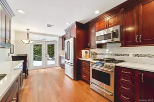 12 Chippewa Ct, Suffern, NY 10901 - Photo 11