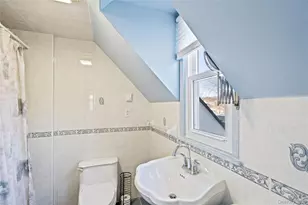 269-15 Union Tpke, New Hyde Park, NY 11040 - Photo 27