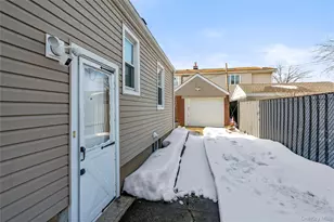 269-15 Union Tpke, New Hyde Park, NY 11040 - Photo 35