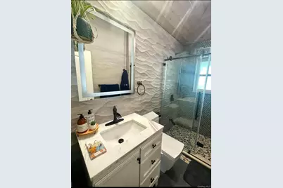 192 Beach 109th Street, Rockaway Park, NY 11694 - Photo 5