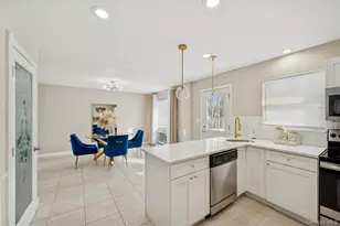 35 St Johns Pl, West Babylon, NY 11704 - Photo 7