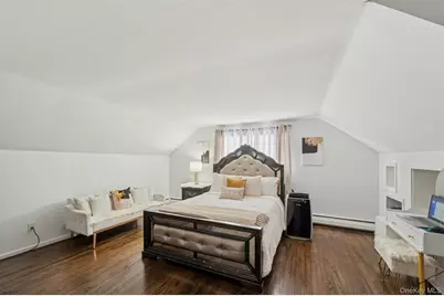 35 Saint Johns Place, West Babylon, NY 11704 - Photo 15