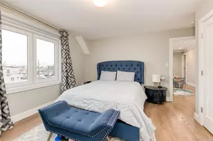 72 W Marine Ave, Lindenhurst, NY 11757 - Photo 17