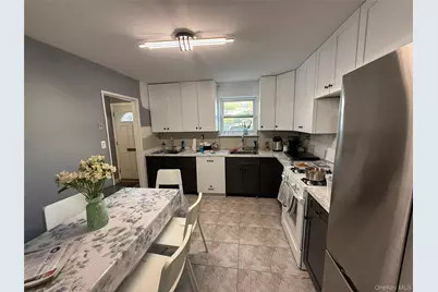 920 Broadway #5, Woodmere, NY 11598 - Photo 3